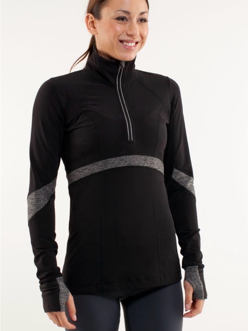 Lululemon Run: Distance Pullover
Black / Heathered Black Size 6